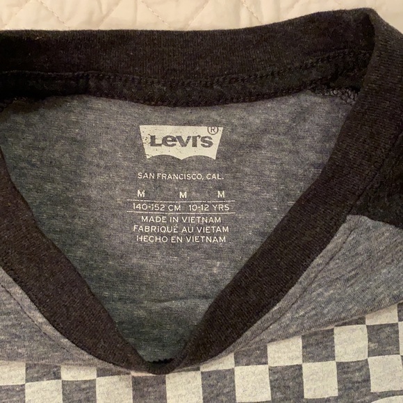 Levi’s | Checkerboard Graphic T-Shirt - Picture 8 of 14